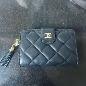 Black quilted wallet, brand new